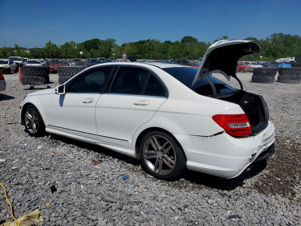 2013 MERCEDES-BENZ C 250 photo 4