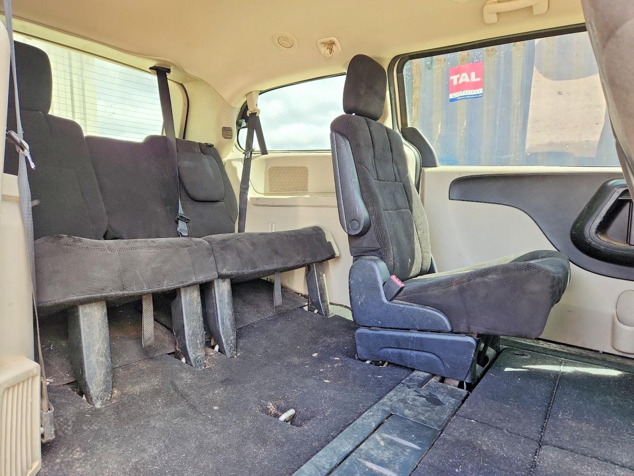 2012 DODGE GRAND CARAVAN SE photo 31