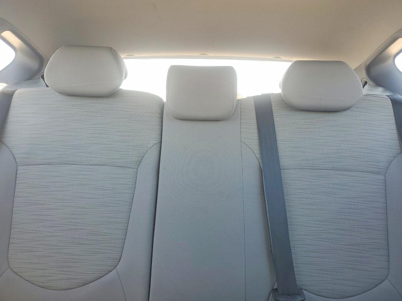 2016 HYUNDAI ACCENT SE photo 28