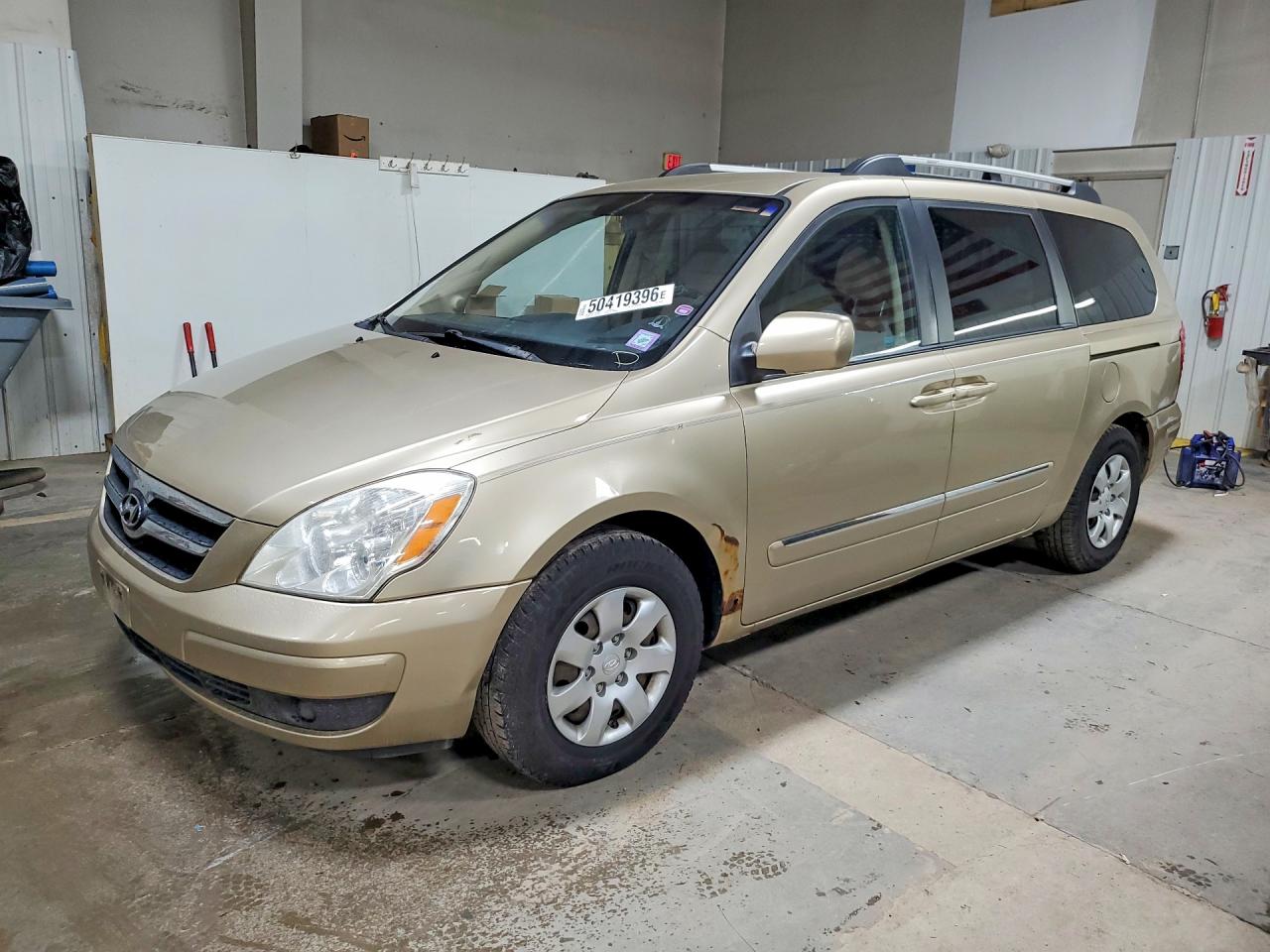 2008 HYUNDAI ENTOURAGE