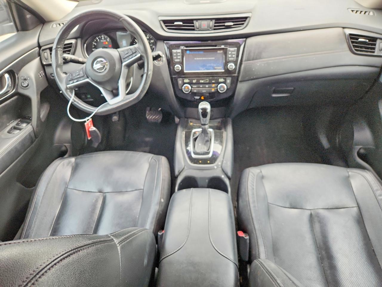 2017 NISSAN ROGUE SL photo 15