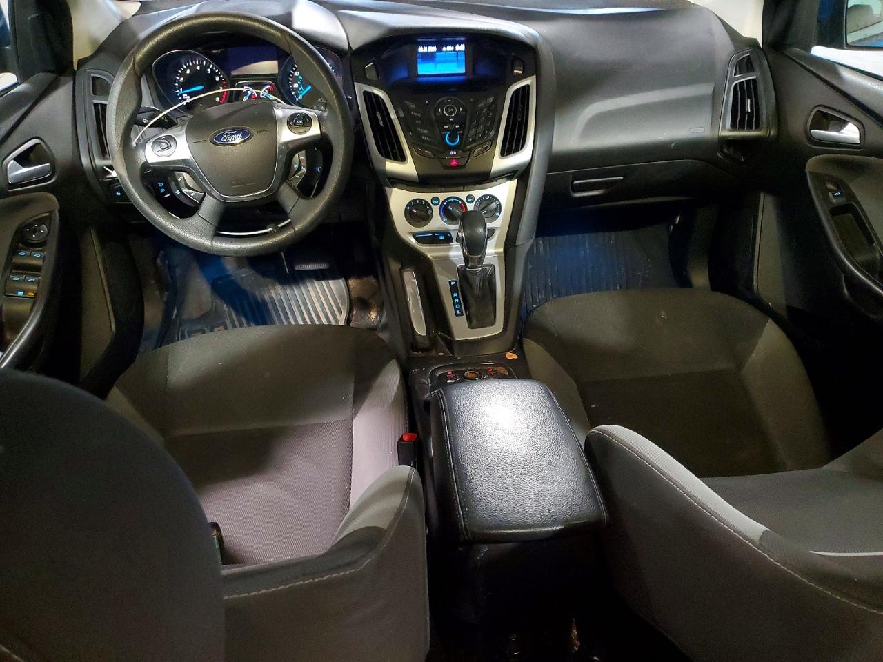 2013 FORD FOCUS SE photo 15