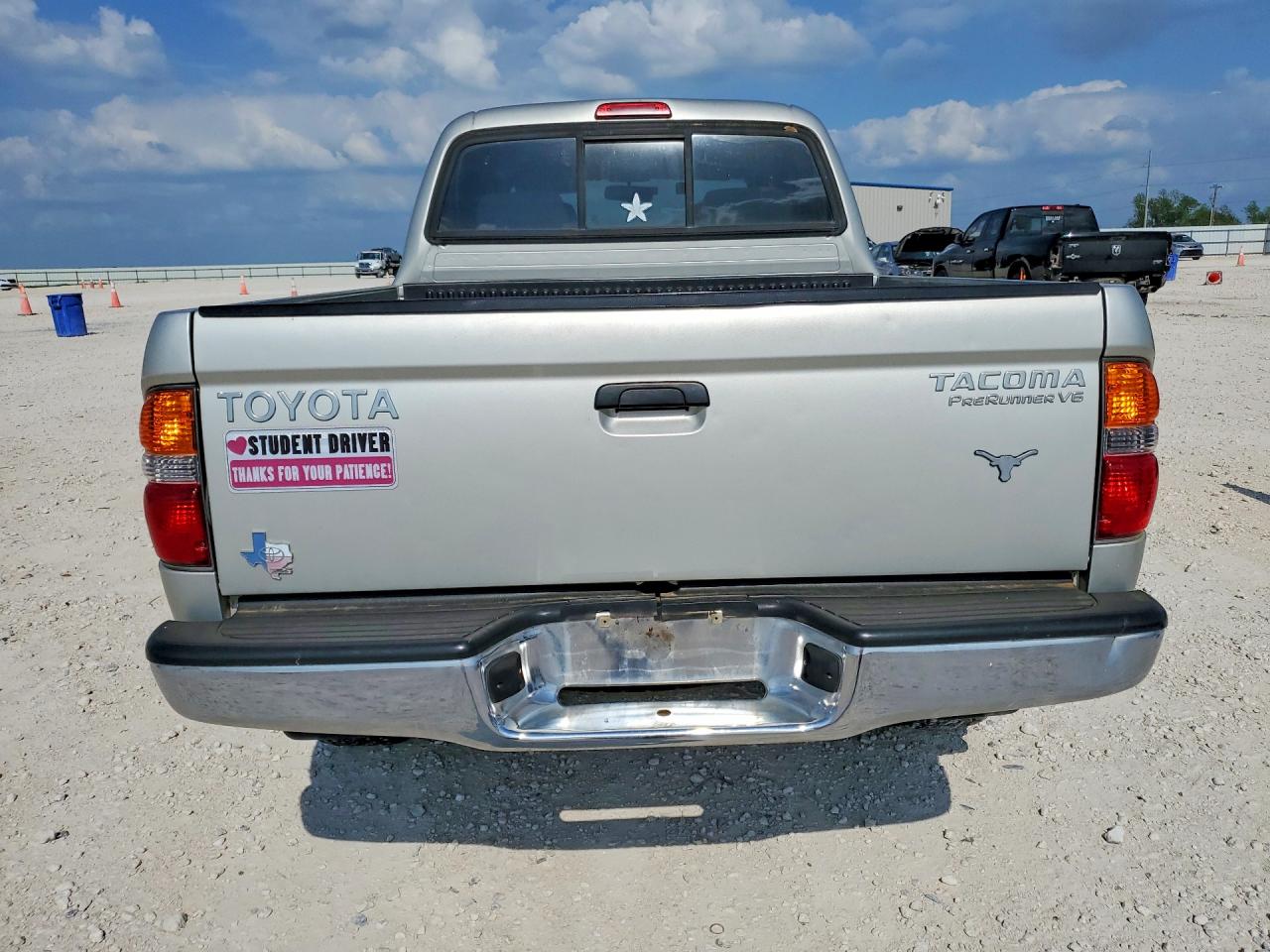 2004 TOYOTA TACOMA DOUBLE CAB PRERUNNER photo 6