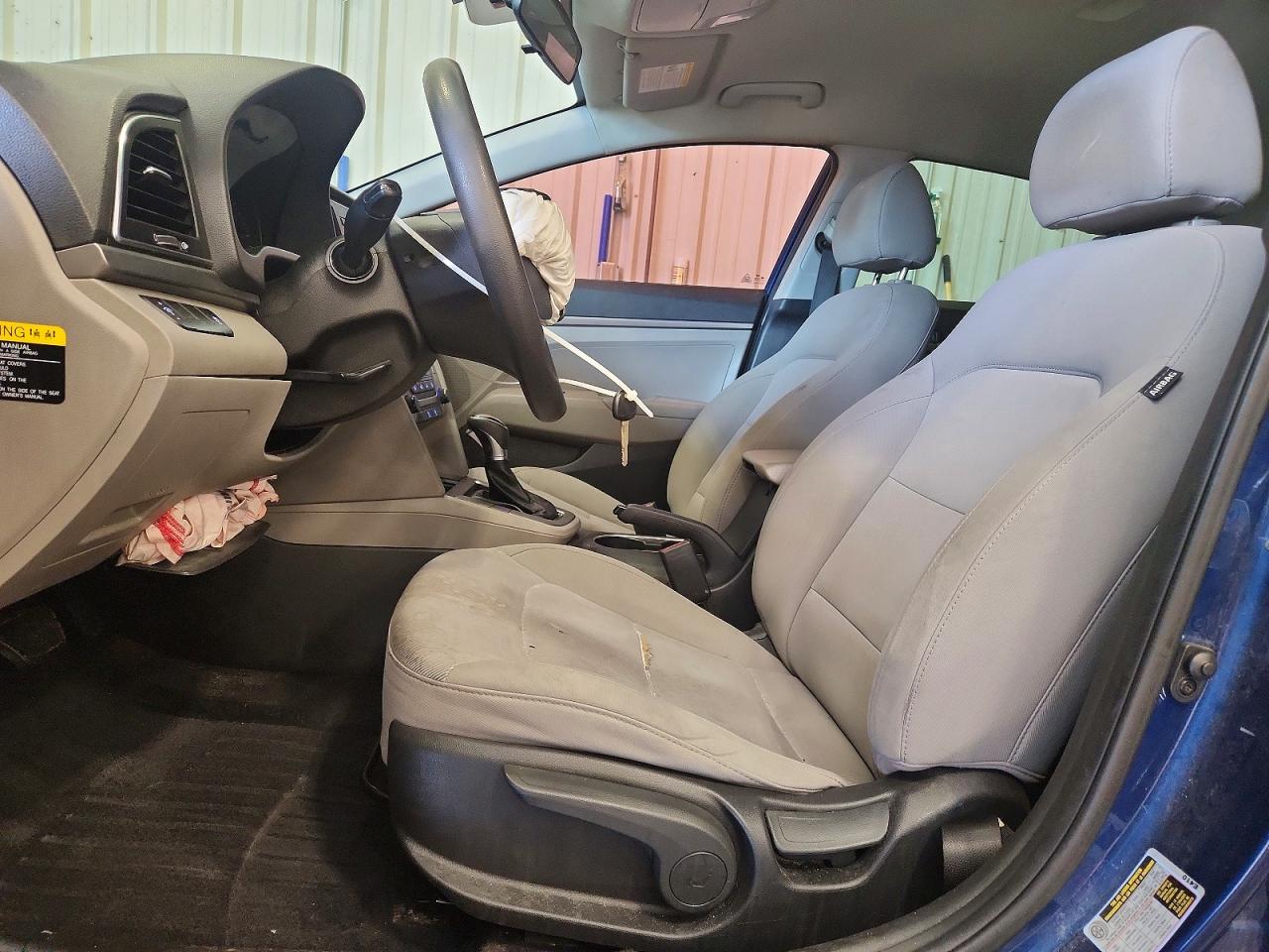 2018 HYUNDAI ELANTRA SE photo 19