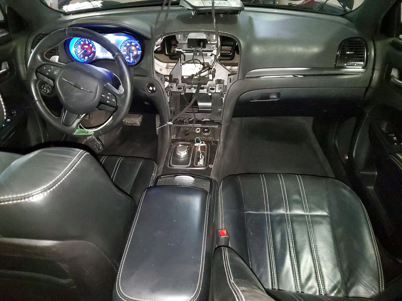 2016 CHRYSLER 300 S photo 8