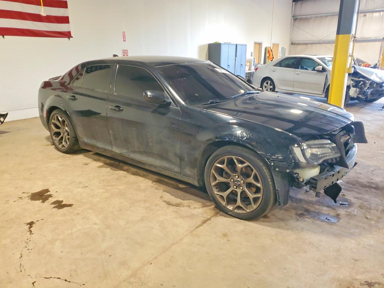 2016 CHRYSLER 300 S photo 4