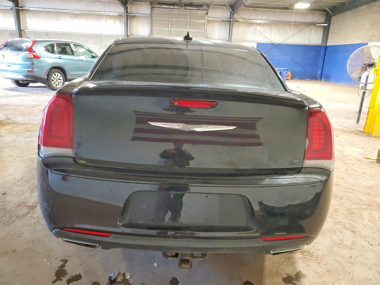 2016 CHRYSLER 300 S photo 6