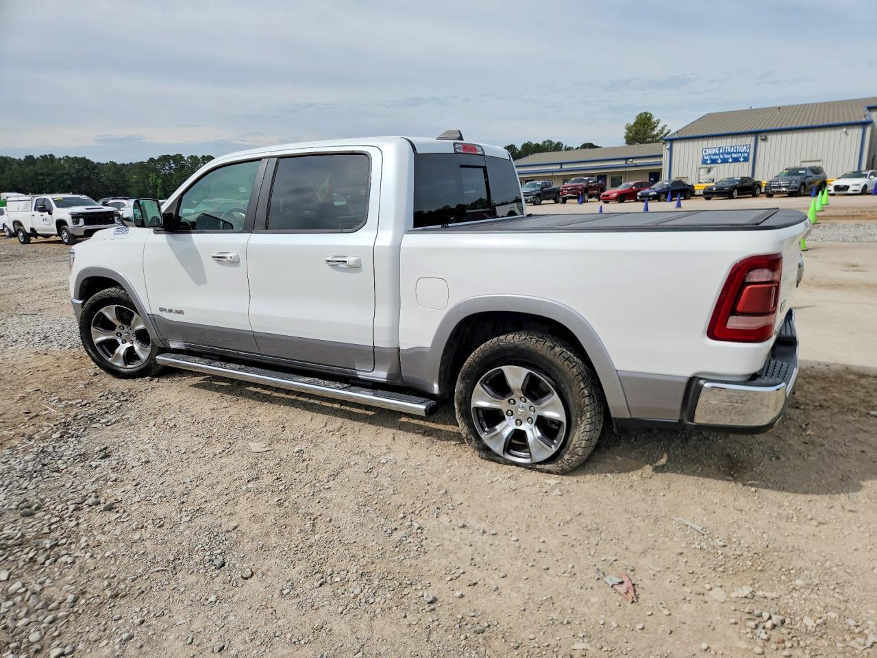 2019 RAM 1500 LARAMIE photo 4