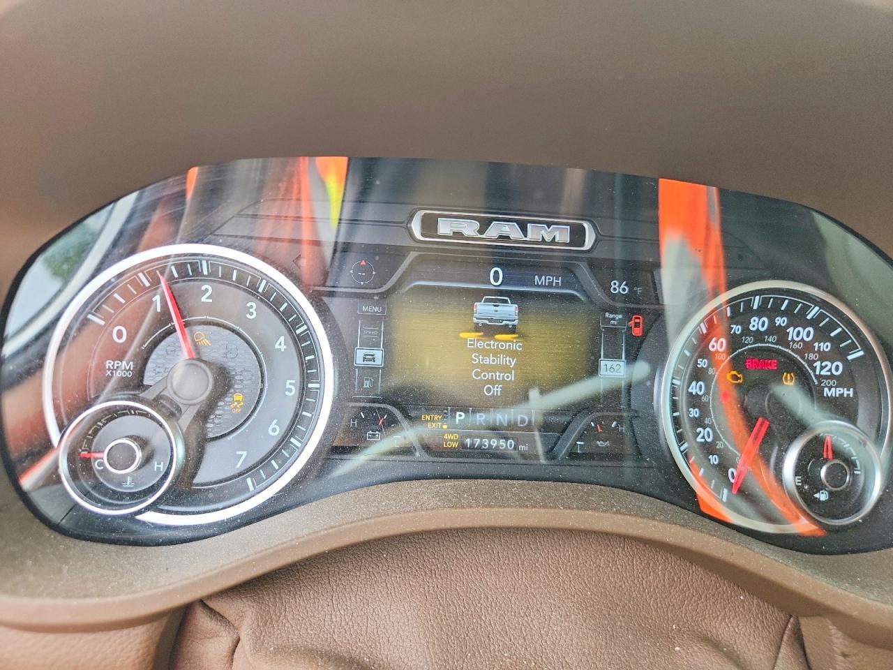 2019 RAM 1500 LARAMIE photo 25