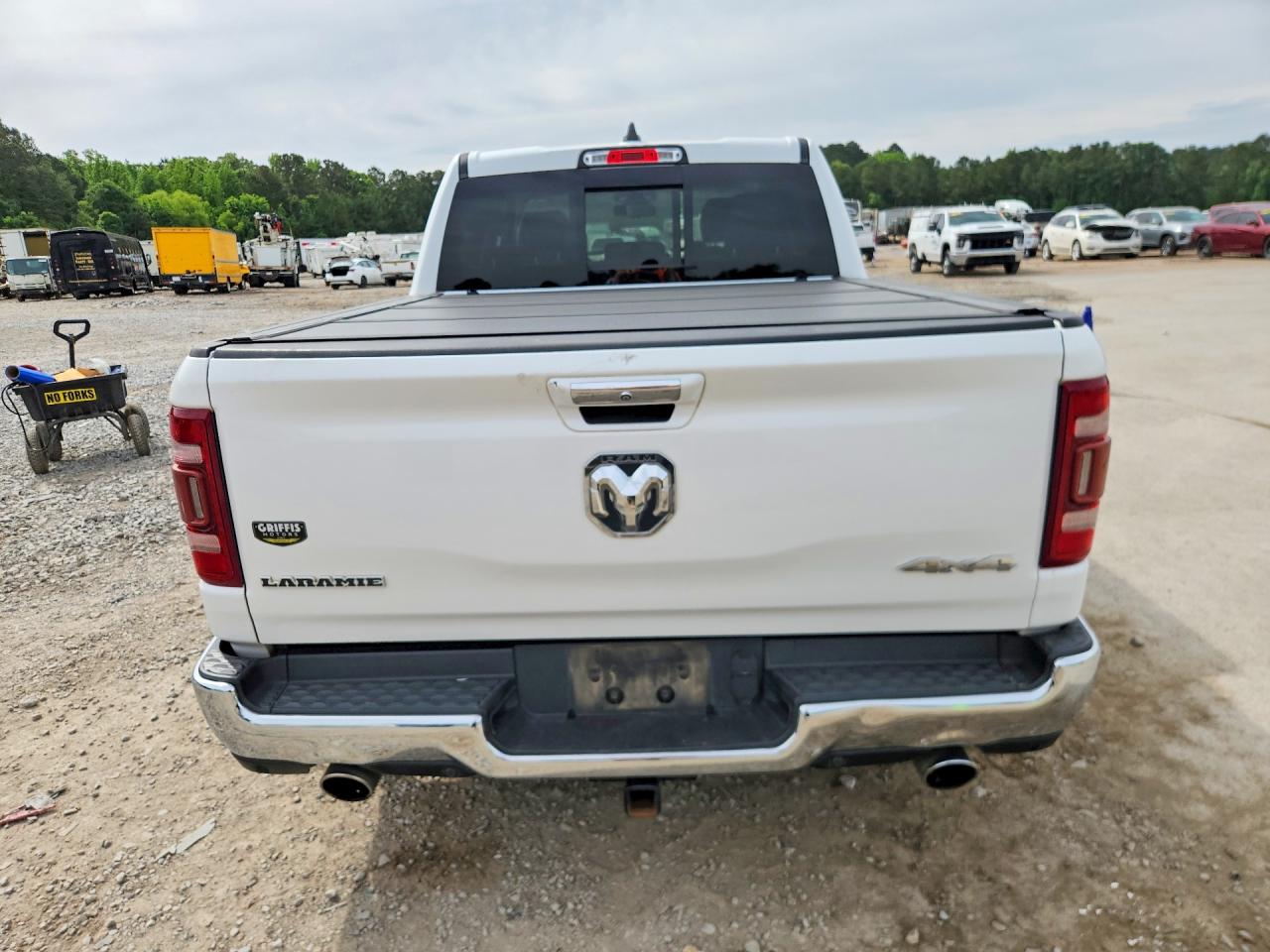 2019 RAM 1500 LARAMIE photo 16