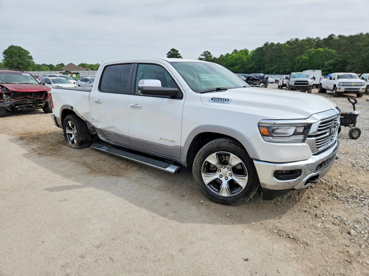 2019 RAM 1500 LARAMIE photo 10