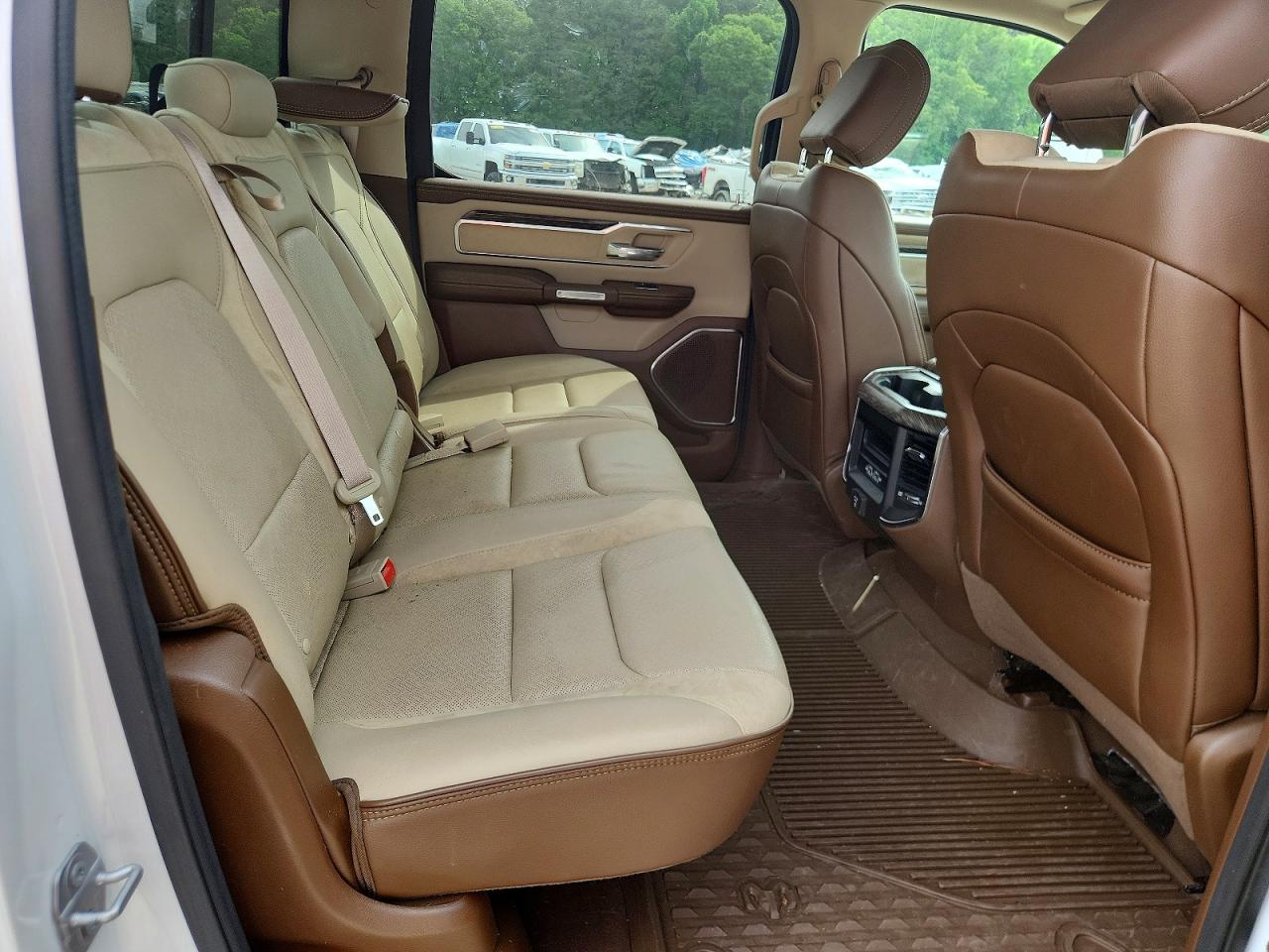 2019 RAM 1500 LARAMIE photo 28
