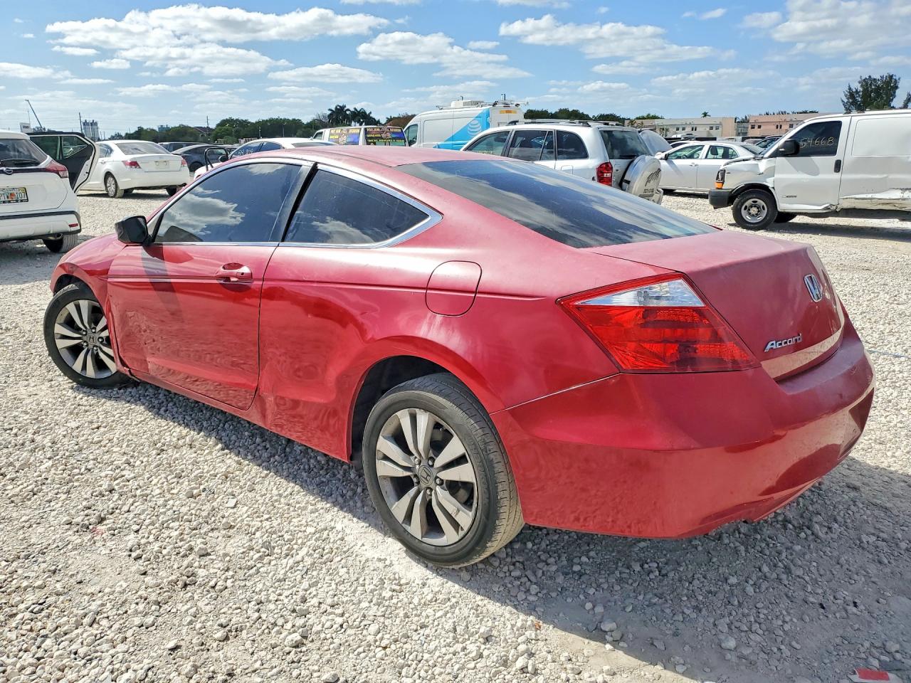 2010 HONDA ACCORD LX photo 4
