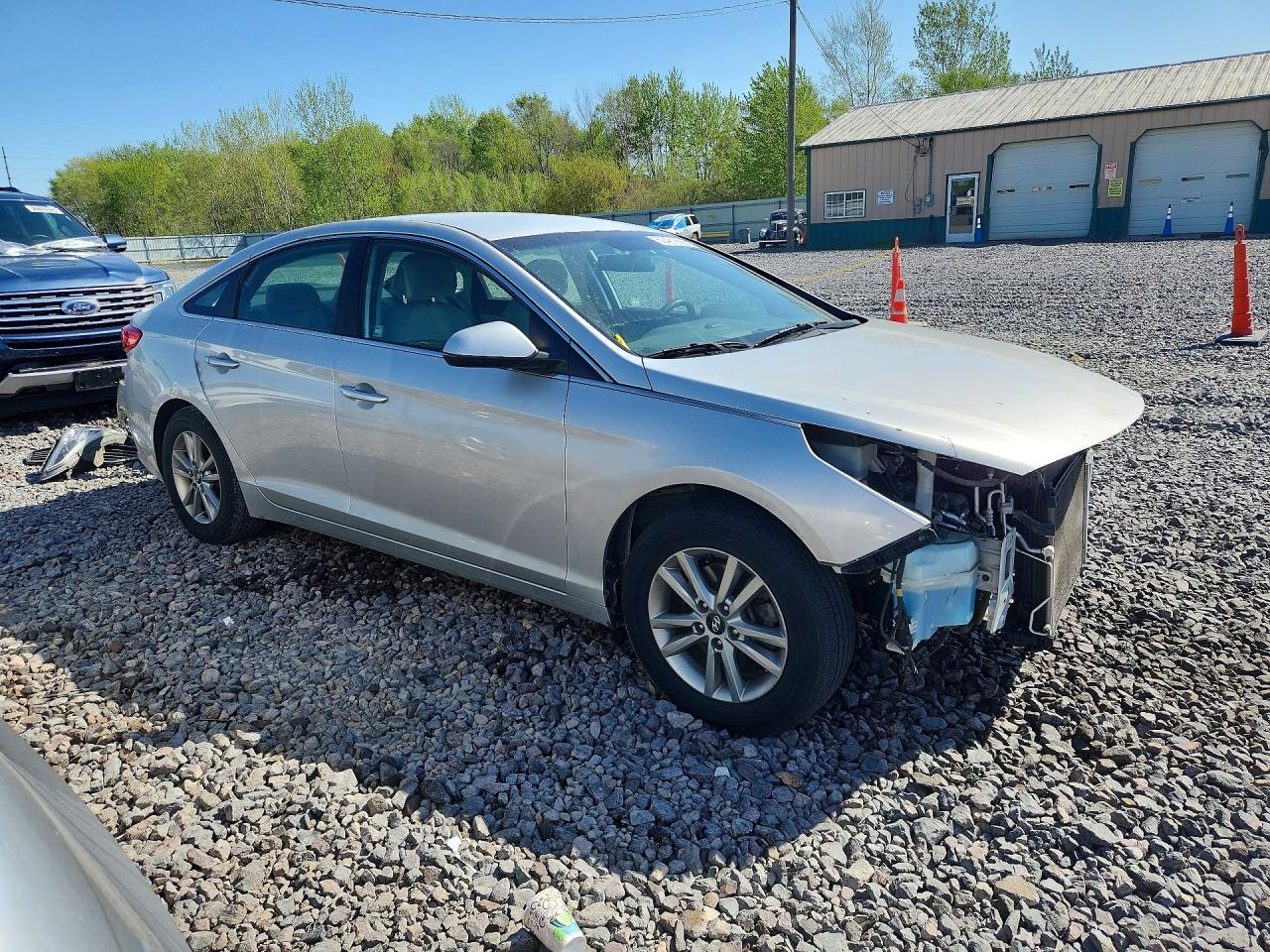 2015 HYUNDAI SONATA SE photo 4