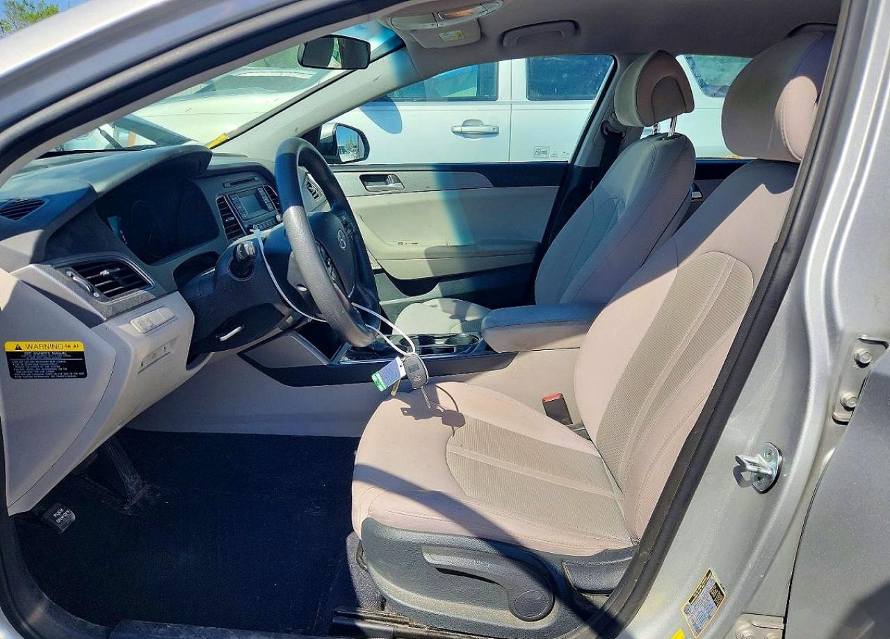 2015 HYUNDAI SONATA SE photo 7