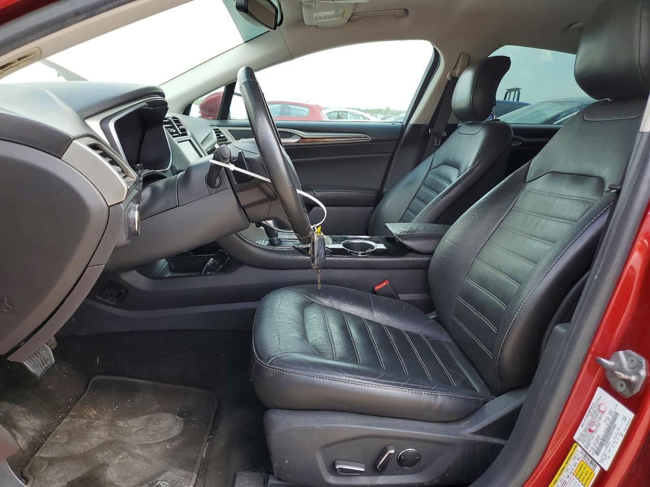 2013 FORD FUSION SE photo 13