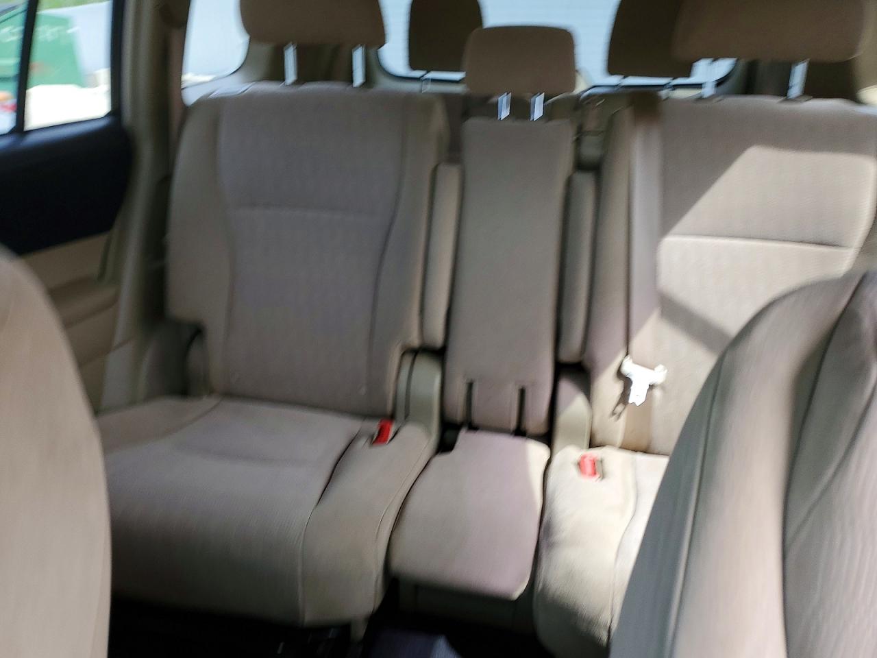 2013 TOYOTA HIGHLANDER BASE photo 19