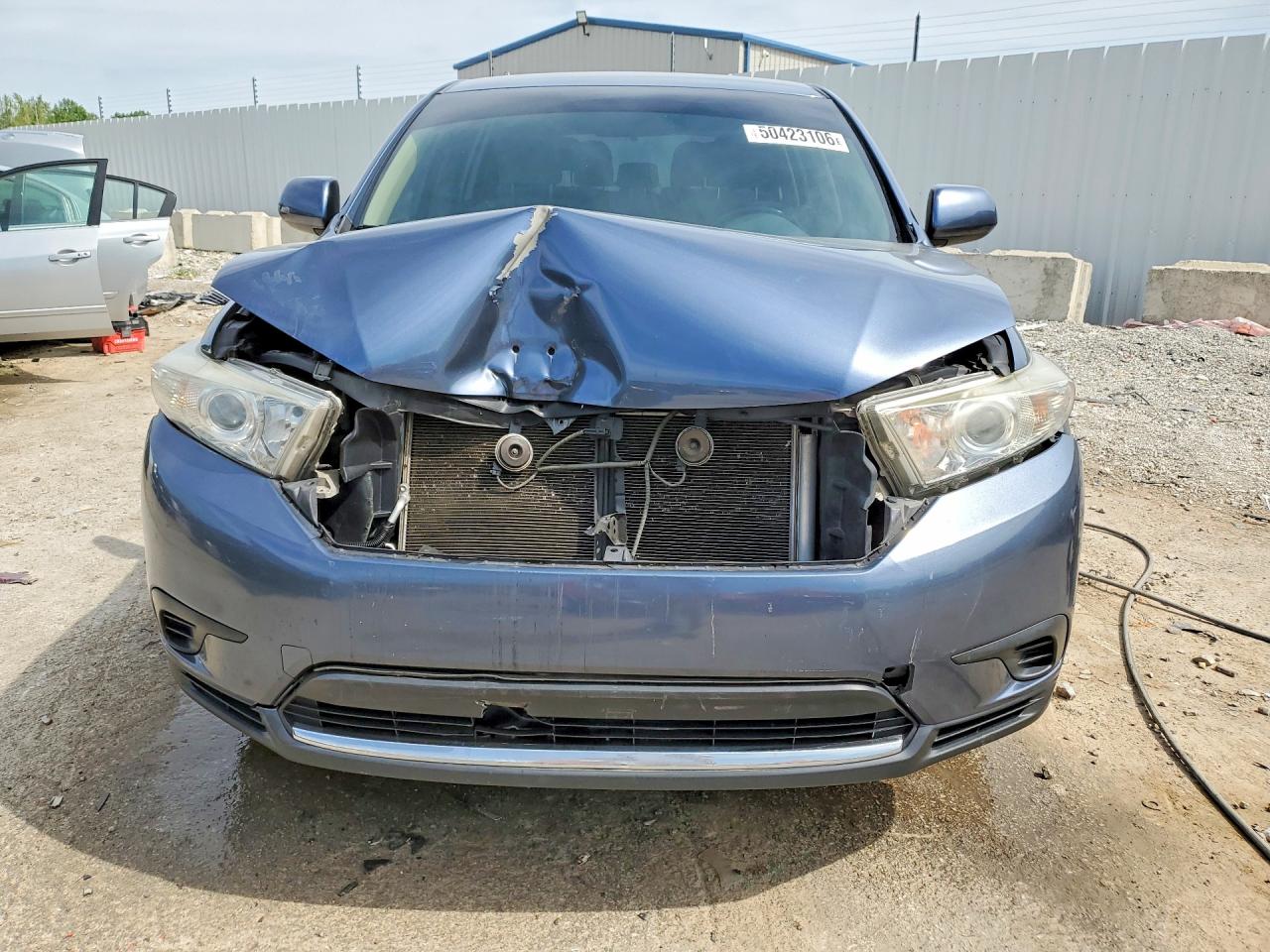 2013 TOYOTA HIGHLANDER BASE photo 9