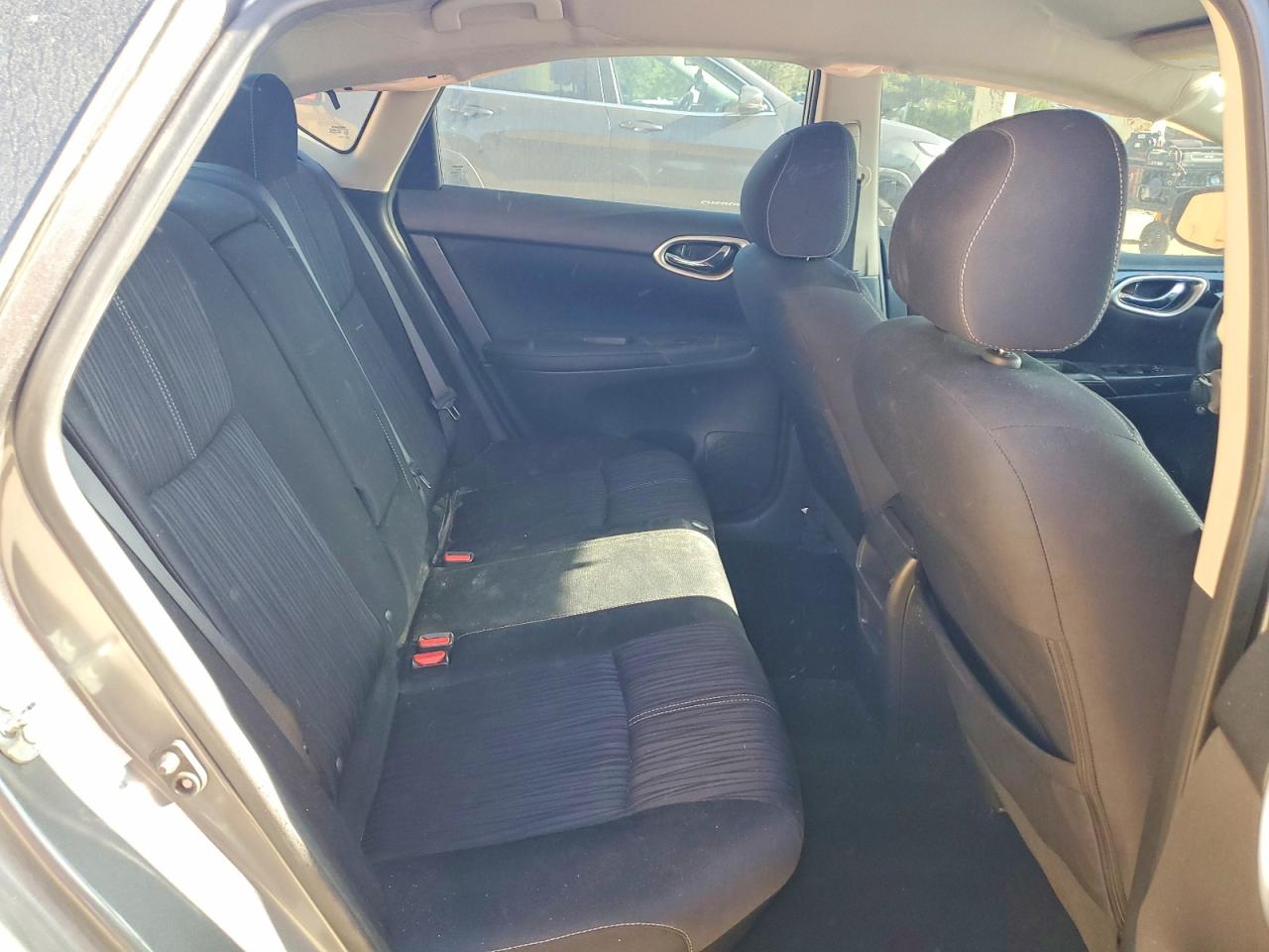 2016 NISSAN SENTRA SV photo 19