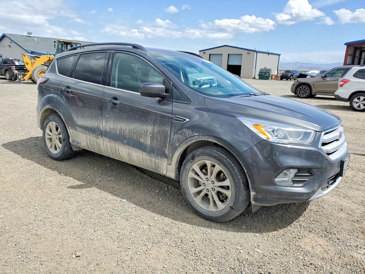 2017 FORD ESCAPE SE photo 10