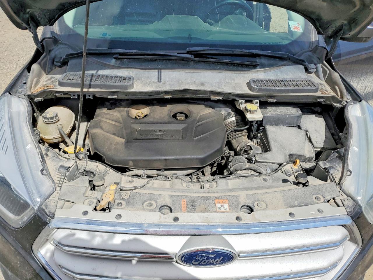 2017 FORD ESCAPE SE photo 31