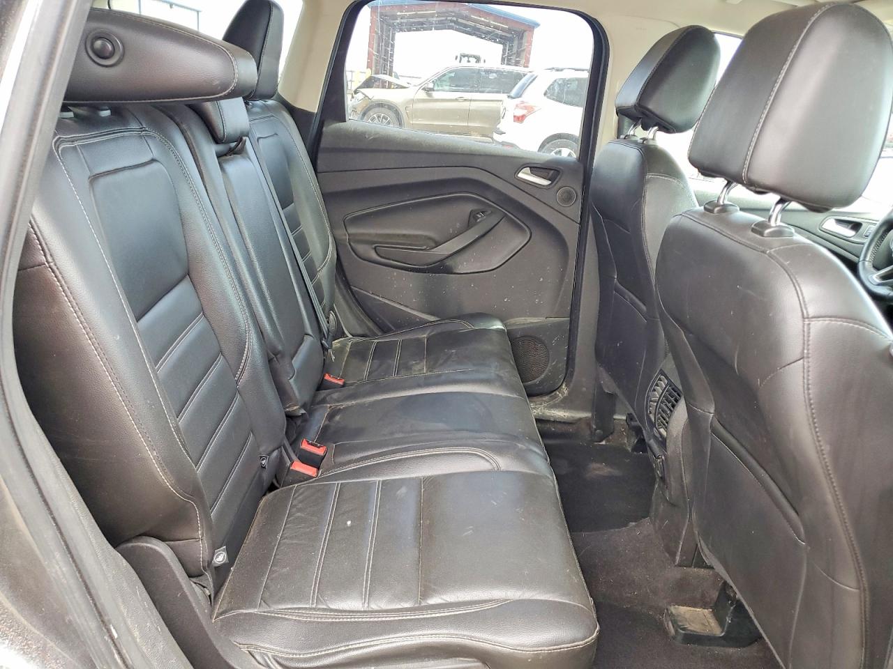 2017 FORD ESCAPE SE photo 28