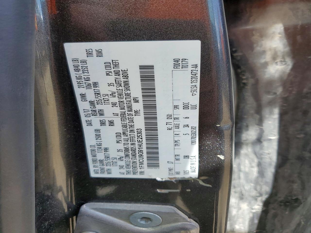 2017 FORD ESCAPE SE photo 34