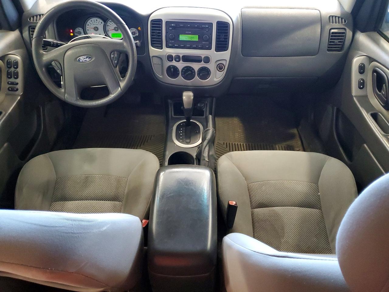 2005 FORD ESCAPE XLT photo 22