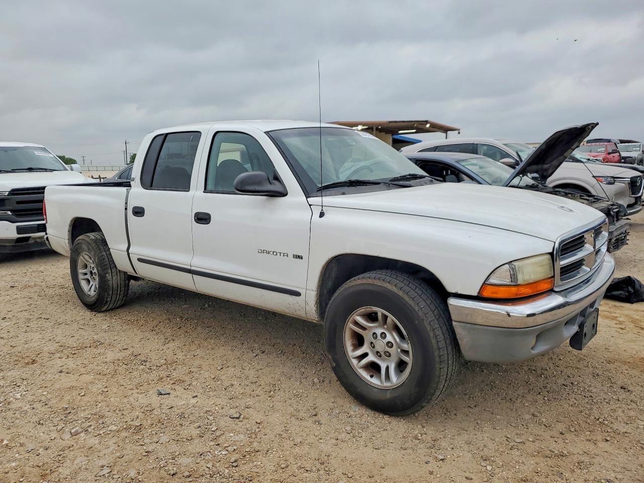 2001 DODGE DAKOTA QUAD photo 4