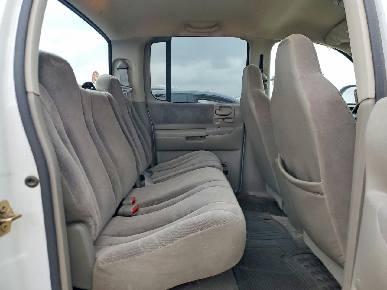 2001 DODGE DAKOTA QUAD photo 10