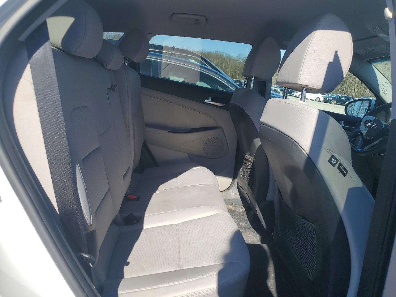 2019 HYUNDAI TUCSON photo 11