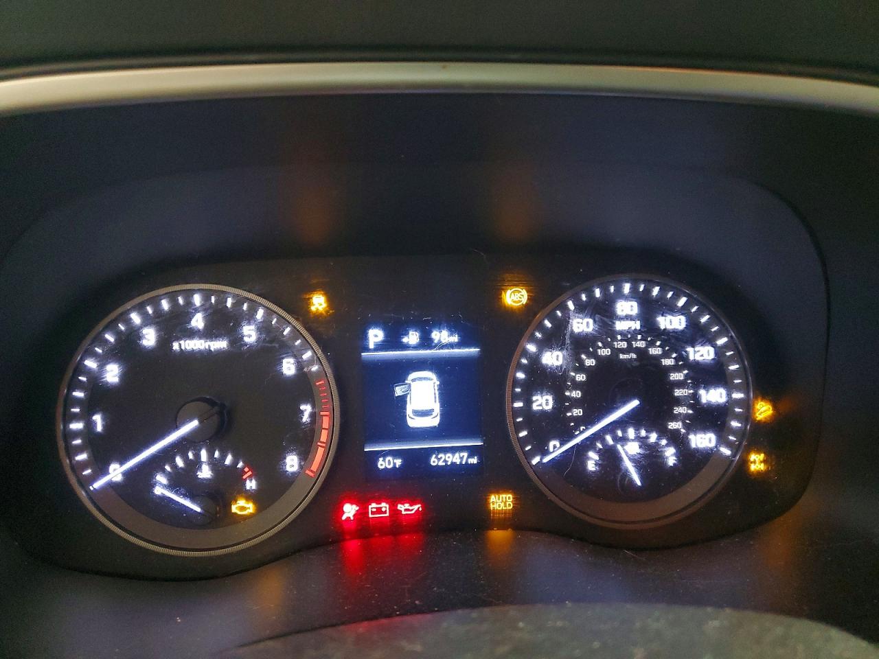 2019 HYUNDAI TUCSON photo 9