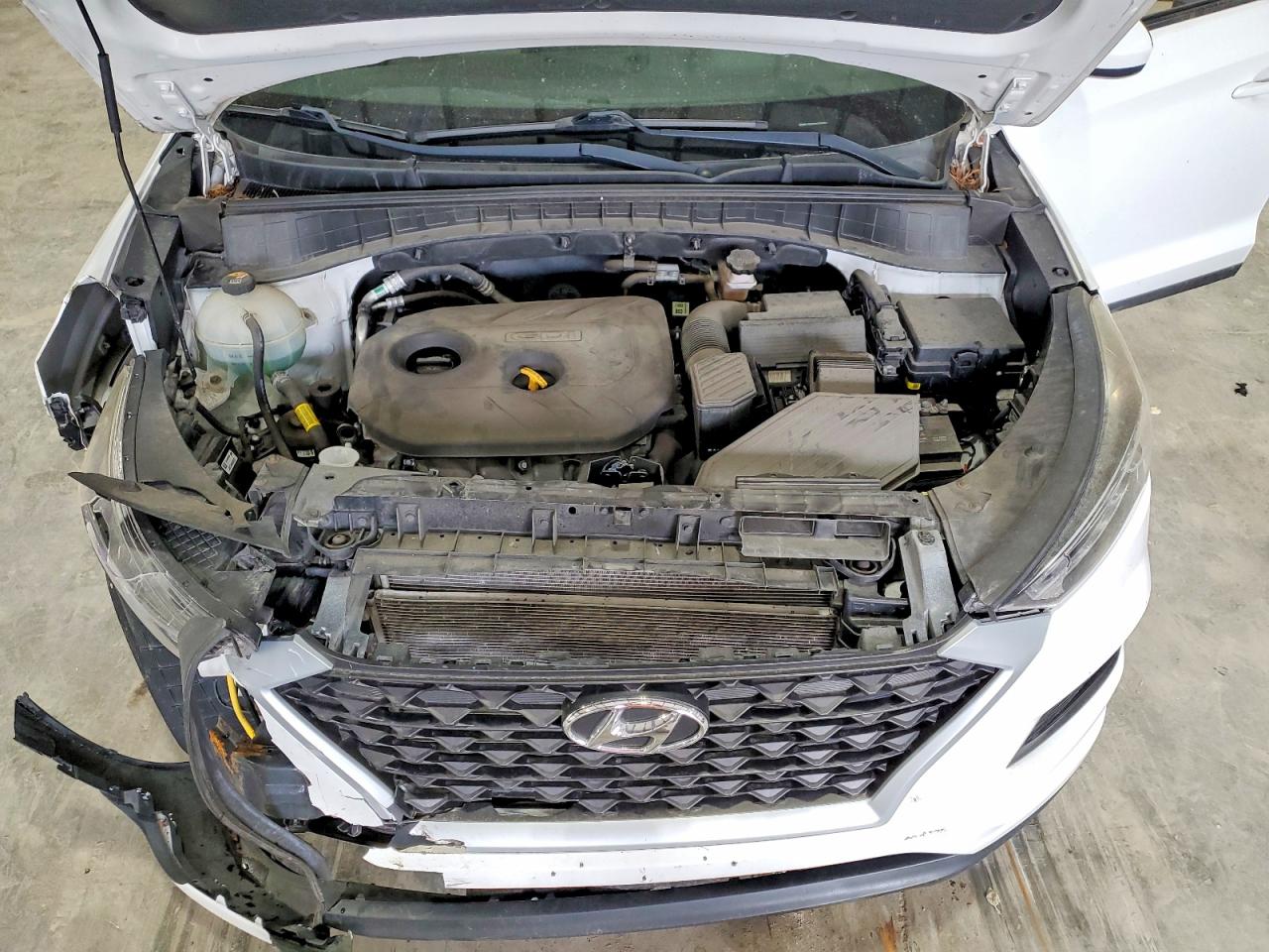 2019 HYUNDAI TUCSON photo 12