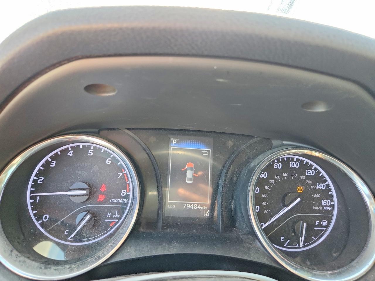 2019 TOYOTA CAMRY SE photo 17