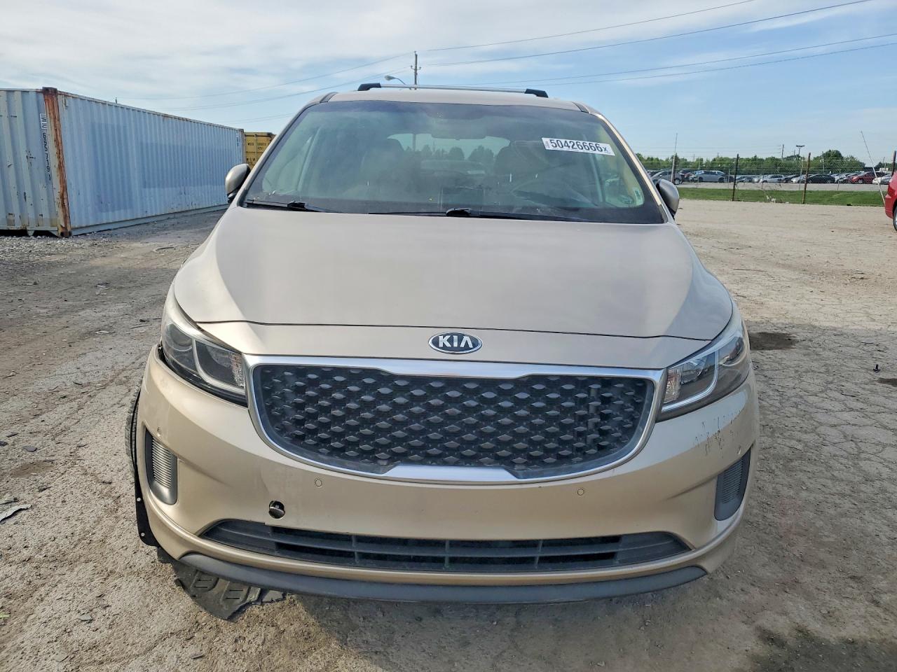 2017 KIA SEDONA LX photo 13