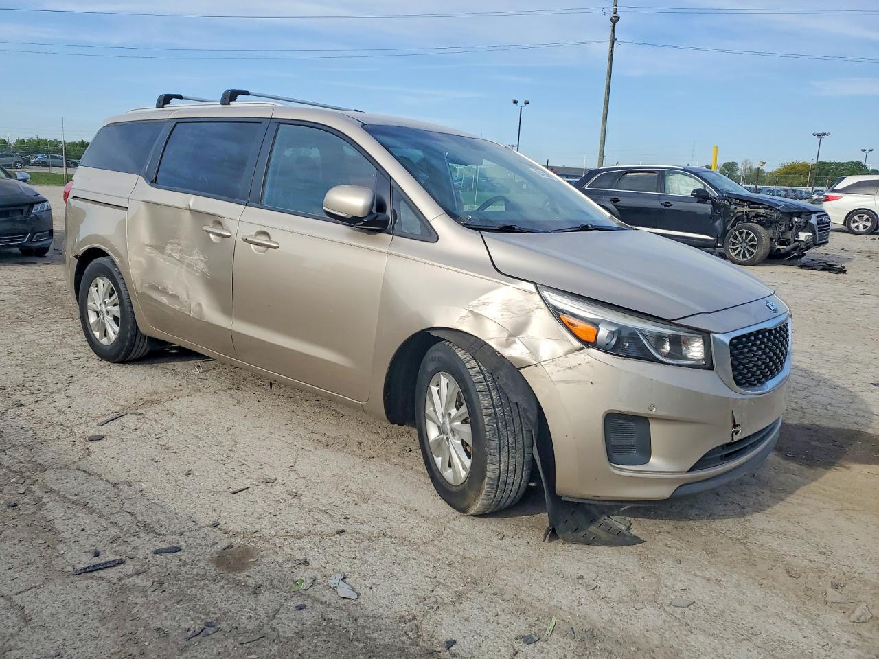 2017 KIA SEDONA LX photo 10