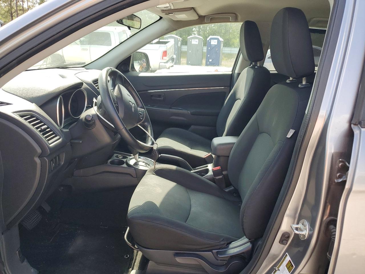 2015 MITSUBISHI OUTLANDER SPORT ES photo 13