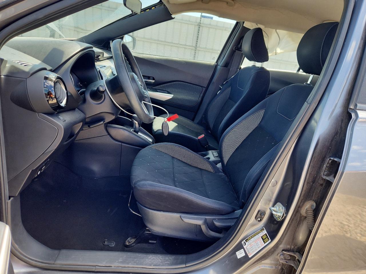 2018 NISSAN KICKS SV photo 13