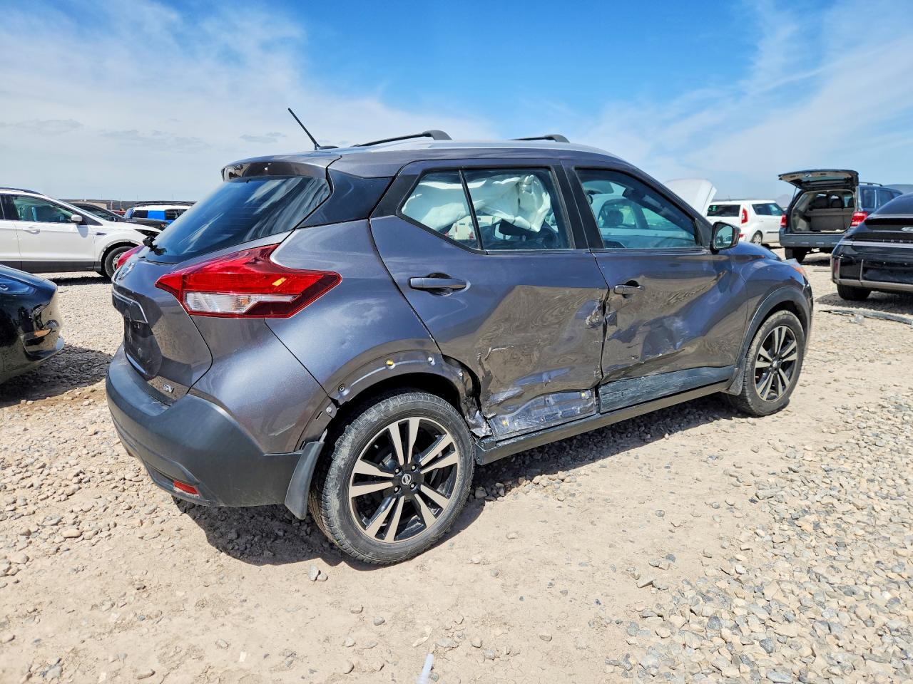 2018 NISSAN KICKS SV photo 5