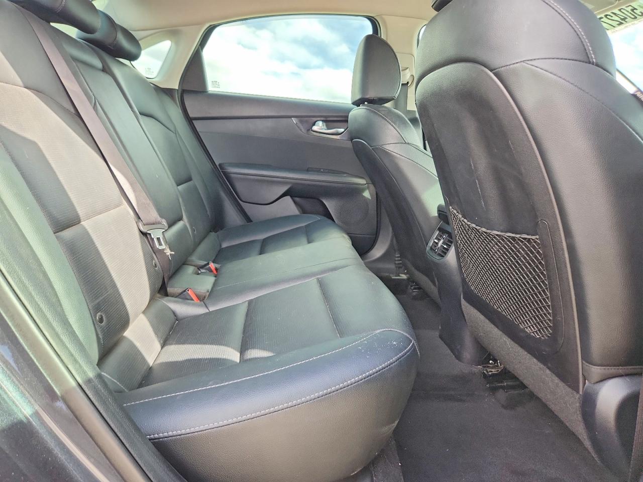 2019 KIA FORTE EX photo 19