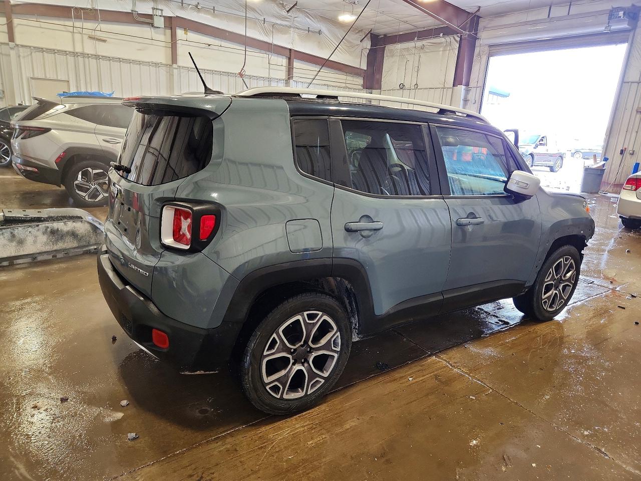 2017 JEEP RENEGADE LIMITED photo 7