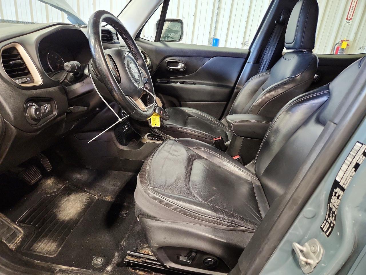 2017 JEEP RENEGADE LIMITED photo 19