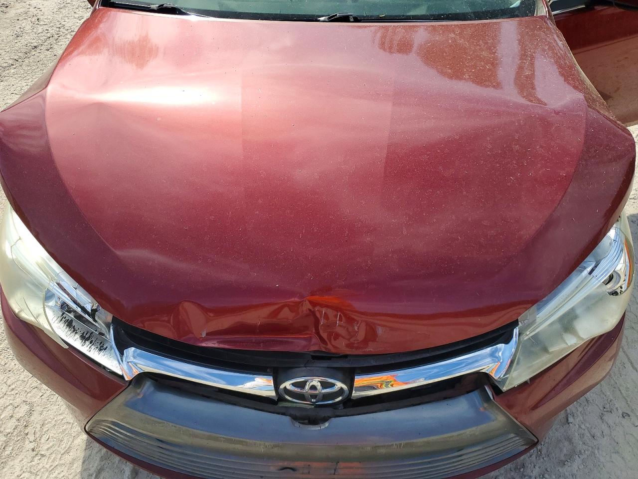 2016 TOYOTA CAMRY XLE photo 21