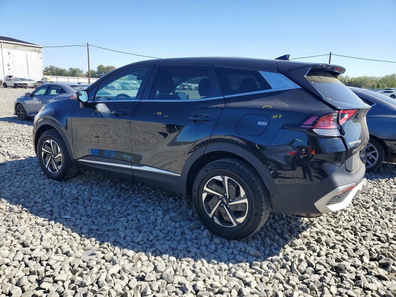 2023 KIA SPORTAGE LX photo 3