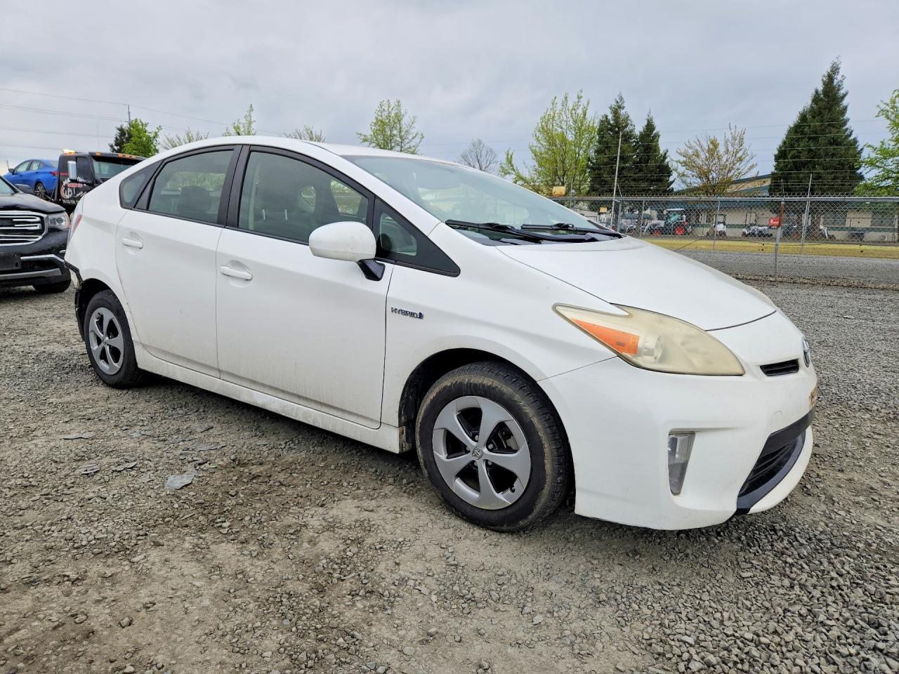 2012 TOYOTA PRIUS TWO photo 7