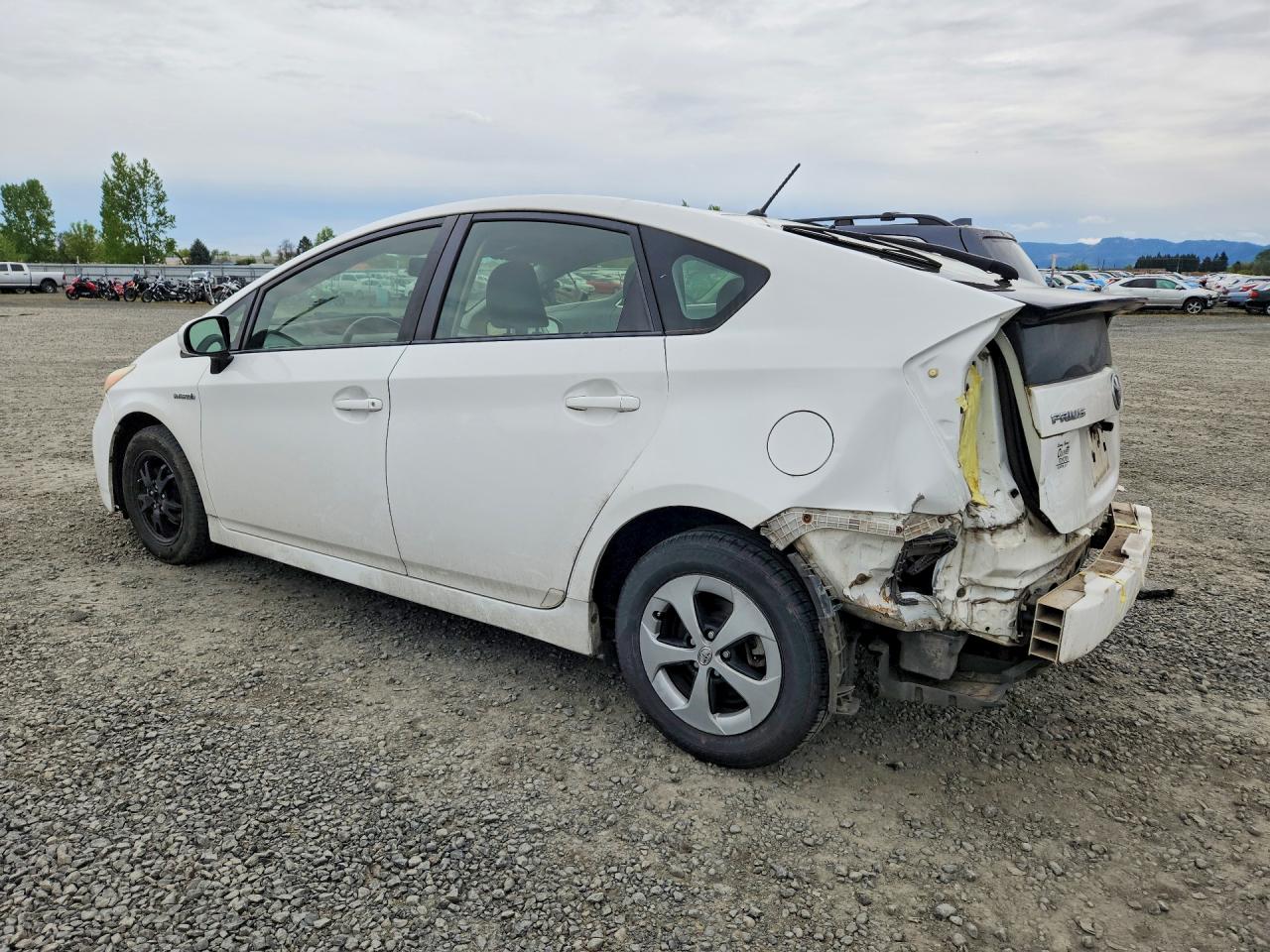 2012 TOYOTA PRIUS TWO photo 3