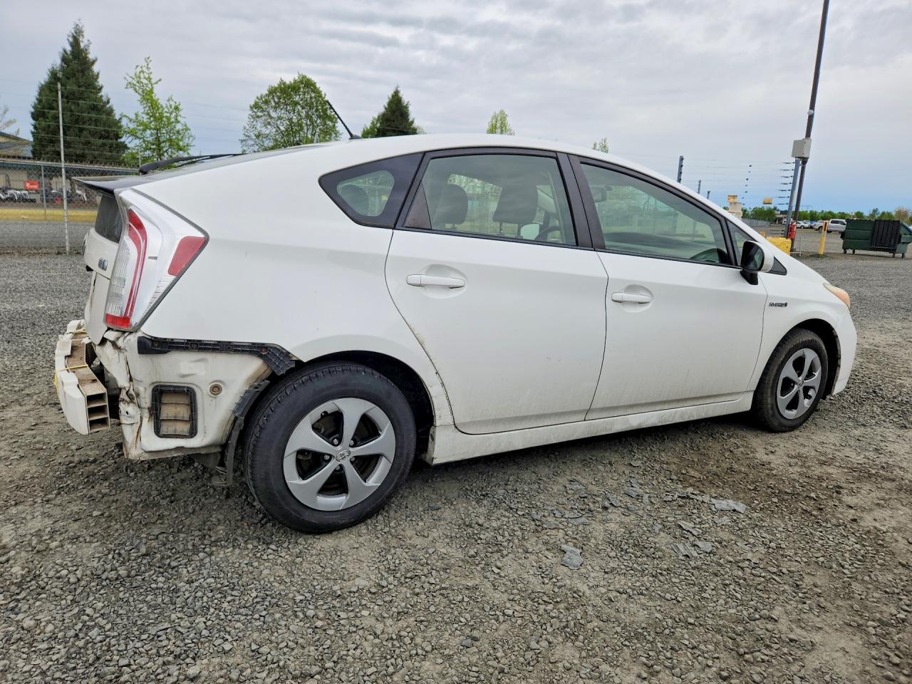 2012 TOYOTA PRIUS TWO photo 5