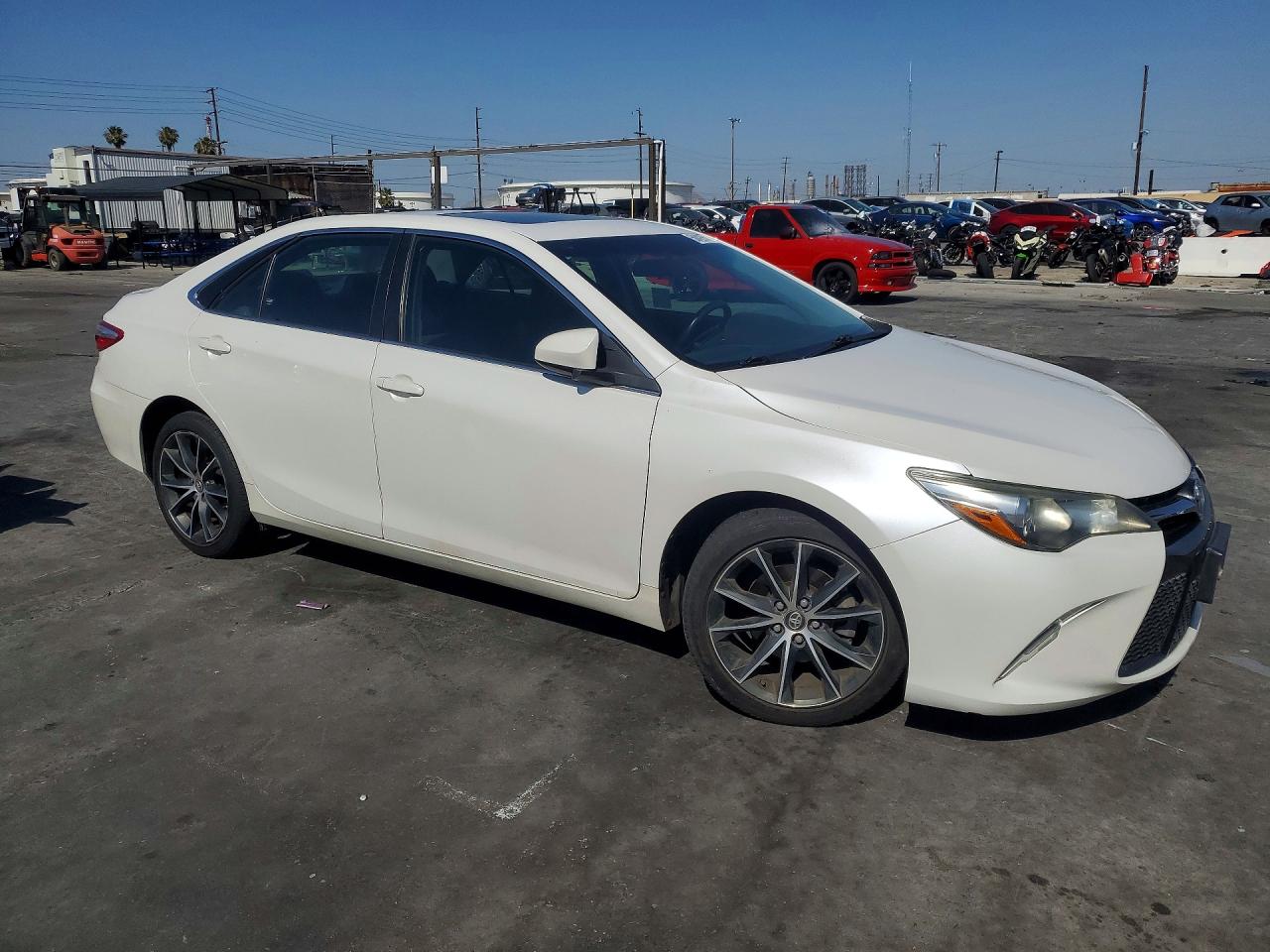 2016 TOYOTA CAMRY XSE photo 7