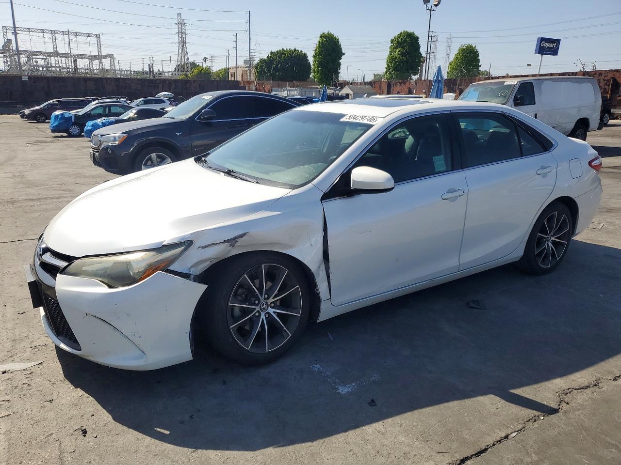 2016 TOYOTA CAMRY