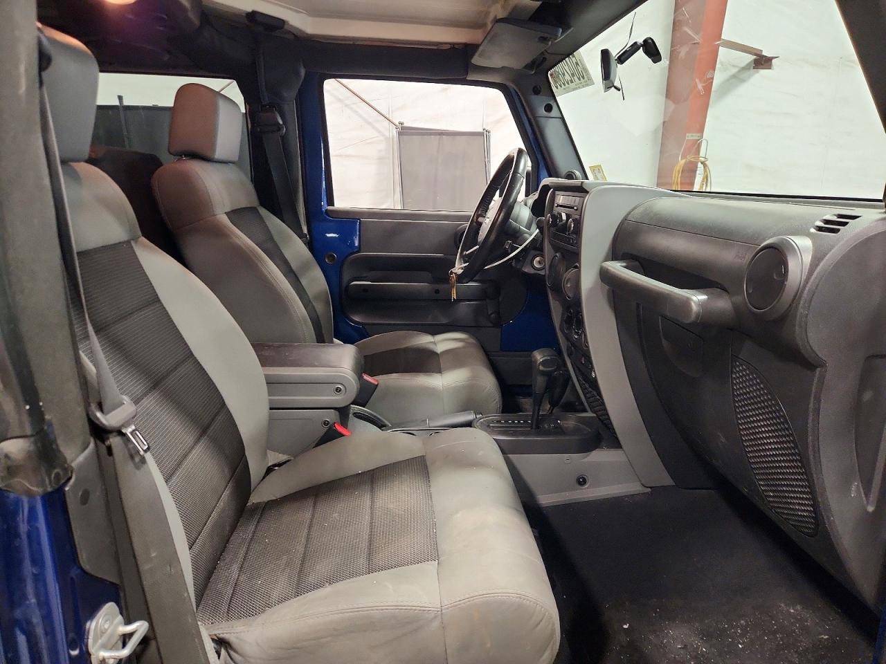2009 JEEP WRANGLER X photo 28